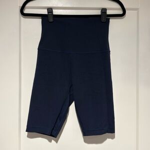 Align shorts high waist true navy size 6 10”